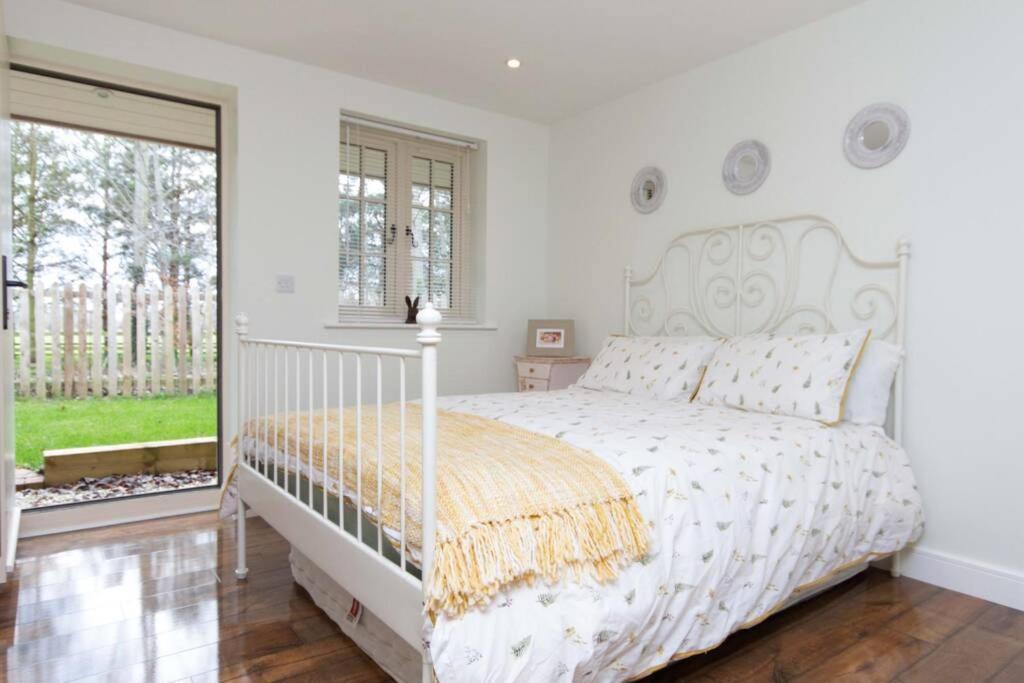 Breckland Cottage - Secluded Country Getaway Hockwold cum Wilton 外观 照片